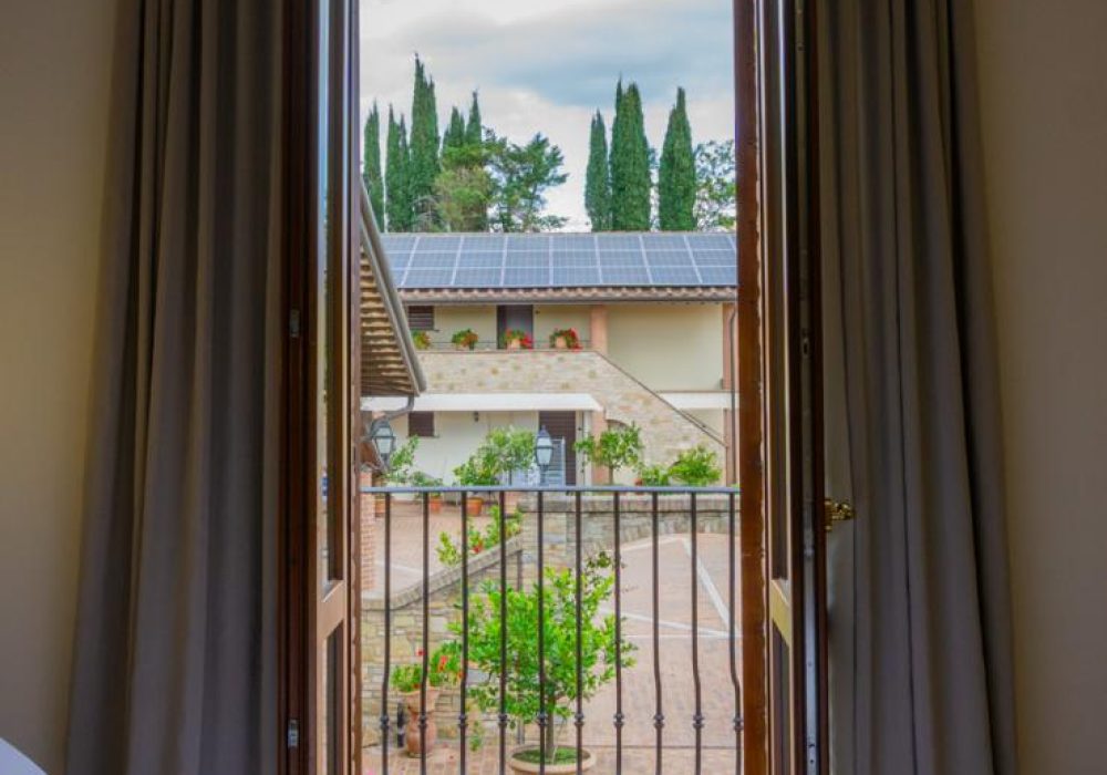 WhatsApp Image 2025-11-01 at 11.17.19